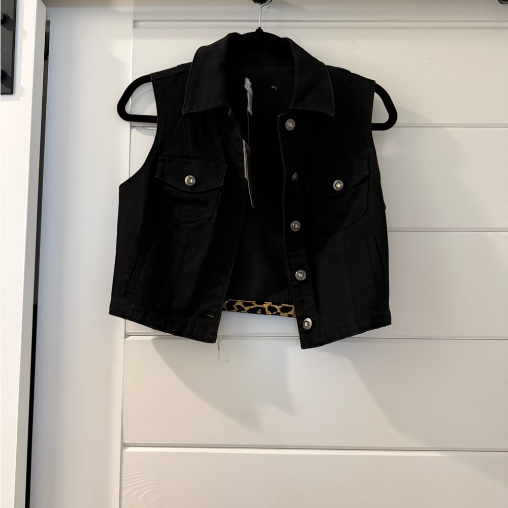 Cache Black Denim Cropped Vest with Button Front NWT